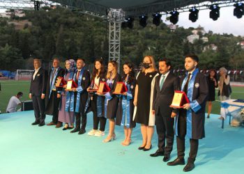 MARMARA ÜNİVERSİTESİ SİYASAL BİLGİLER FAKÜLTESİ MEZUNİYET TÖRENİ