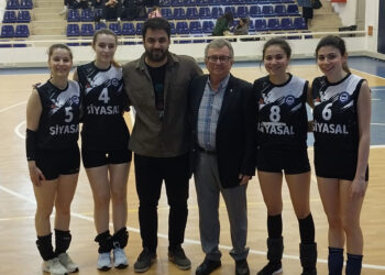 Marmara Üniversitesi Siyasal Bilgiler Fakültesi Kadın Voleybol Takımı